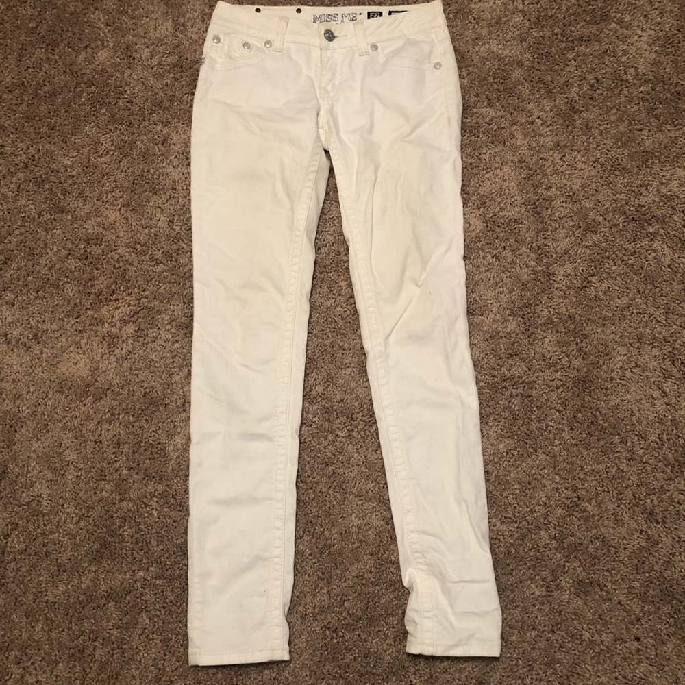 White jeans size 27